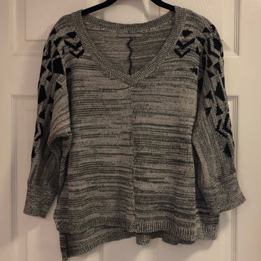 RUBBISH • 3/4 Sleeve Flowy Gray Sweater • M